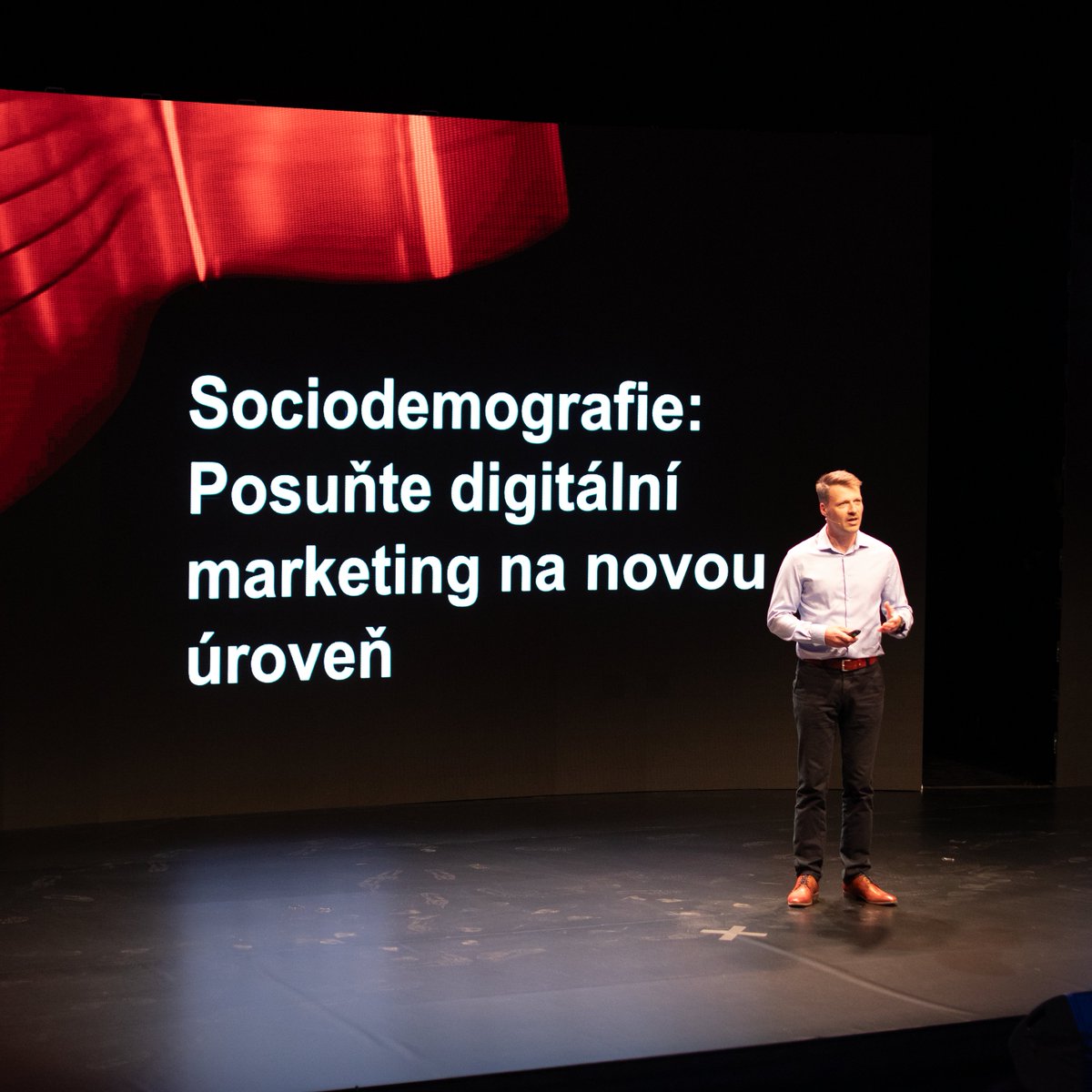 Sklik's tweet image. O tom, jak díky rozsáhlé skupině přihlášených uživatelů a inovovaným modelům strojového učení dokážeme našim inzerentům přinést kvalitní demografické cílení s přesností převyšující tržní benchmarky, nám povídá @UdatnyJ.  #SEF2024