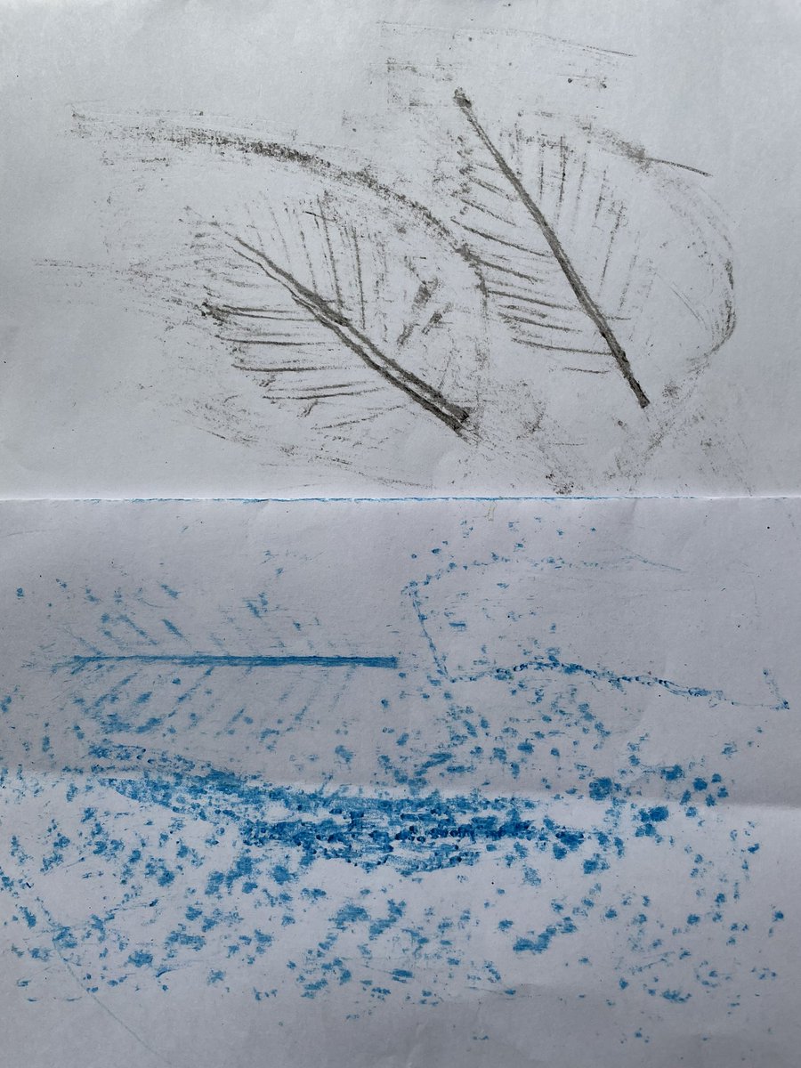 We’re continuing to explore frottage - the process of taking rubbings from textured surfaces. The children have discovered the wooden table creates some great parallel line patterns @SheringhamNurs1 #EAD #eyfs @NSEAD1 #artisteducator