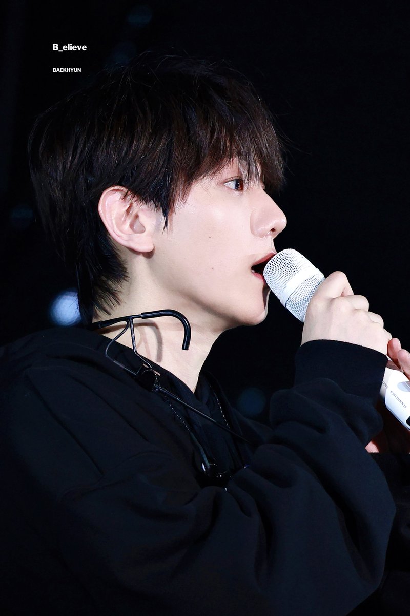 B_elieve04's tweet photo. 240316
오빠 콧대랑 턱선… 진짜 기절
#백현 #BAEKHYUN @B_hundred_Hyun https://t.co/RDzl7hfkiI