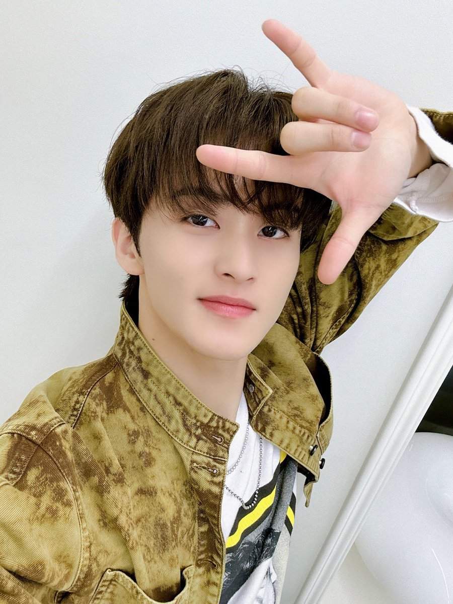 ( ͡•. •͡.)🤟 ‧₊˚• ⊹ * ˚.🕸️

#MARK #마크 #200 #MARK_200 
#NCT #NCT127 #NCTDREAM
#8PMCONCERT