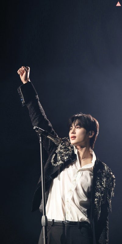 Seulzzang28's tweet photo. <아이폰 배경화면> 변우석 선재업고튀어 드라마 배경화면_by.슬짱
🔗https://t.co/LnuQeJUWob

#변우석 #ByeonWooSeok 
#변우석배경화면 #선재업고튀어 https://t.co/cf1G8dFftZ