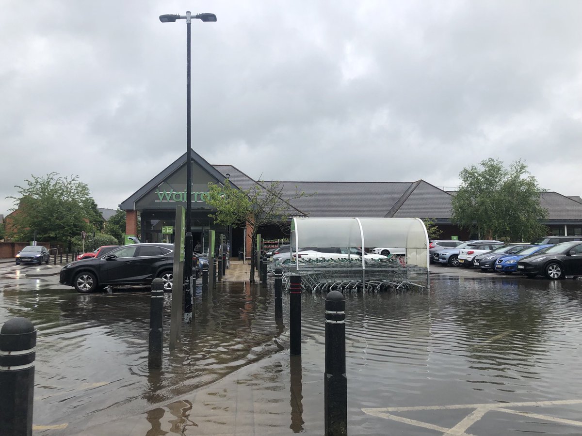 Waitrose in Towcester inaccessible due to flooding 😬