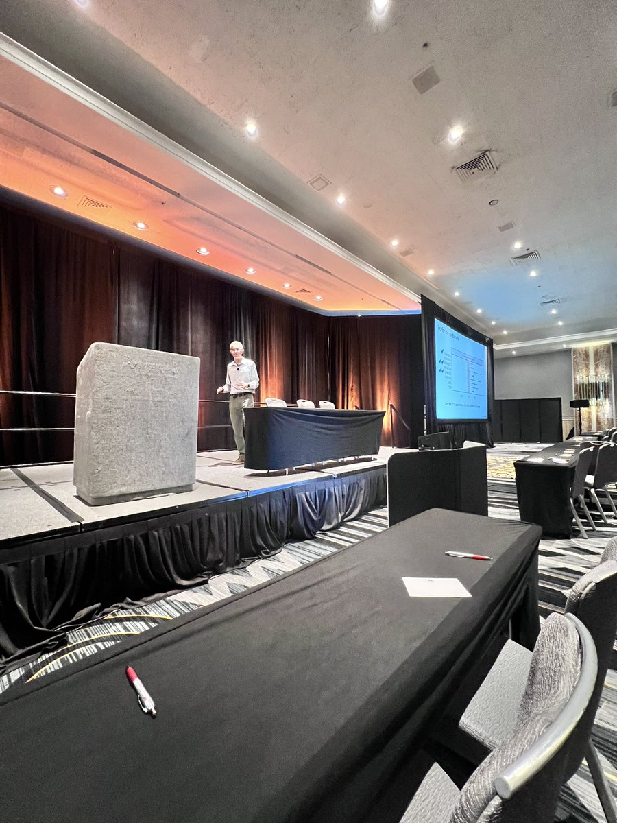 BSinger10's tweet image. Day 1 of #CPSDA2024 here is @EELBrock highlighting the many benefits of heat adaptation in our Challenging Environmental Conditions session @fuelingvictory_