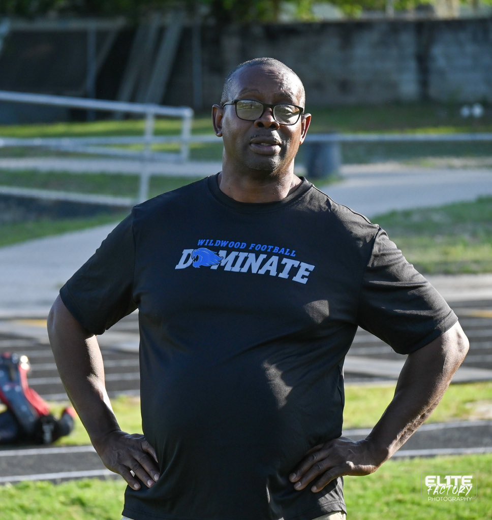 CoachVB_ESM's tweet image. Happy 61st Birthday to THE GOAT Vernell Brown Sr.!!! IYKYK about this man!!! The apple didn’t fall too far from the tree… 🧬😎👌🏾🙌🏾✊🏾

Happy 22nd Birthday to the aspiring GOAT @GVOaant !!! A true example of embracing development on and off the field!!! Year two is about to be a…