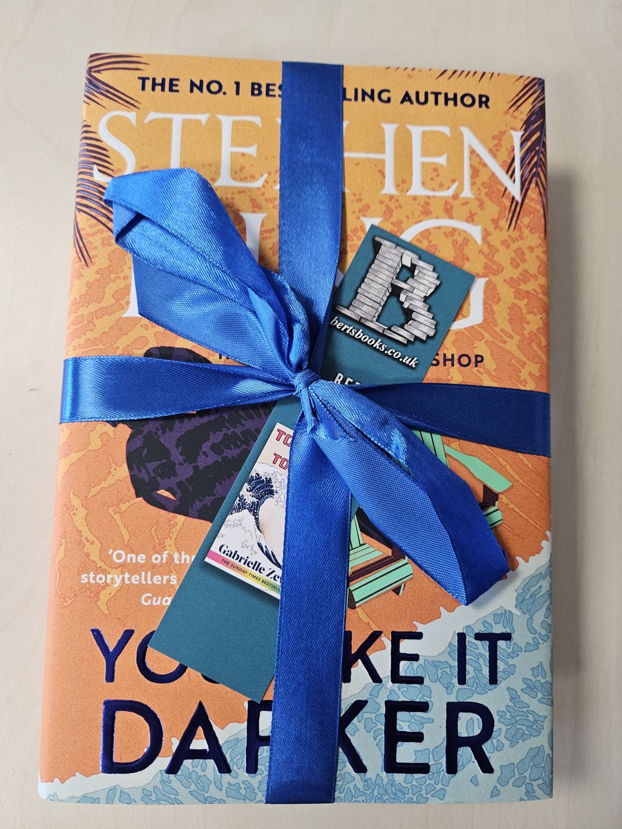 Just received the Independent Bookshop Edition from @bertsbooks. Beautifully presented and I can't wait to read the new #youlikeitdarker book from the great #Stephenking. Make sure you purchase yours @bertsbooks