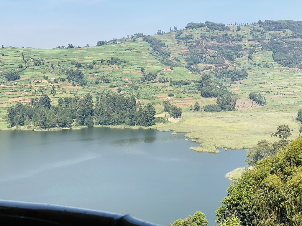 Lake Bunyonyi Boat Ride! Found in the Southwest part of the country in Kigezi (Kabale stretches to Kisoro) is the deepest lake In Uganda and 2nd deepest in Africa, has 29 islands!