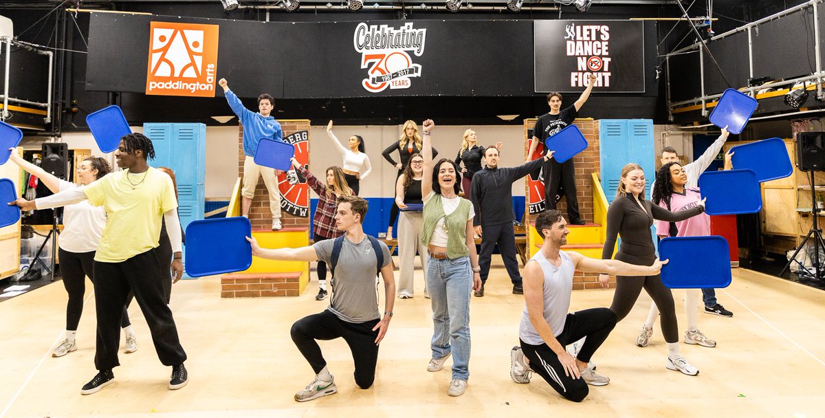 Ahead of tonight's first performance of @HeathersMusical at @sohoplacelondon, here's a sneak look inside the rehearsal room! 📸Shona Louise Photography