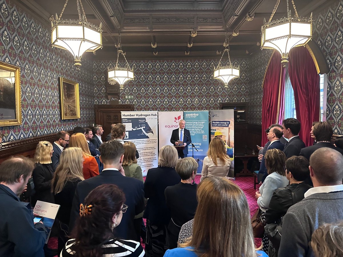 Equinor UK (@equinor_uk) on Twitter photo Yesterday in the Houses of Parliament we launched our exciting plans for H2H Easington and the Humber Hydrogen Hub, alongside partners <a href="/centricaplc/">Centrica plc</a> & <a href="/ssethermal/">SSE Thermal</a>, local MP <a href="/grahamstuart/">Graham Stuart MP</a> & <a href="/energygovuk/">Department for Energy Security and Net Zero</a> Minister <a href="/MartinCallanan/">Martin Callanan</a> - equinor.com/news/uk/h2heas… Yesterday in the Houses of Parliament we launched our exciting plans for H2H Easington and the Humber Hydrogen Hub, alongside partners <a href="/centricaplc/">Centrica plc</a> & <a href="/ssethermal/">SSE Thermal</a>, local MP <a href="/grahamstuart/">Graham Stuart MP</a> & <a href="/energygovuk/">Department for Energy Security and Net Zero</a> Minister <a href="/MartinCallanan/">Martin Callanan</a> - equinor.com/news/uk/h2heas…