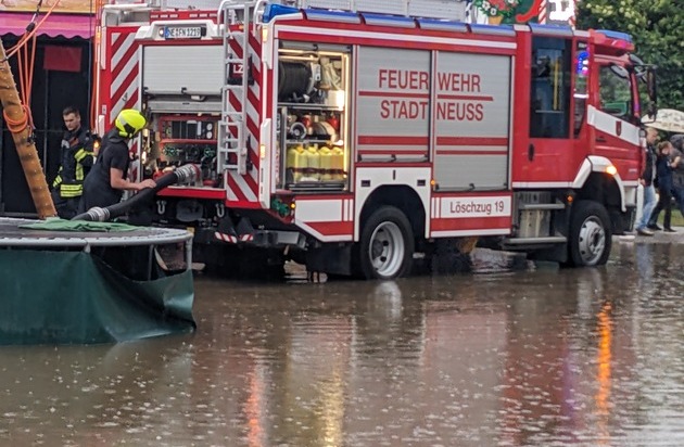 Feuerwehr Neuss tweet media