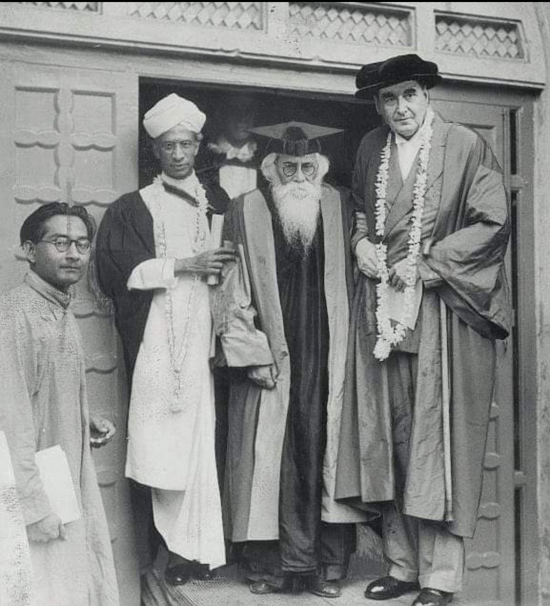 🗣️Three legends, Sir Maurice Gwyer, Rabindranath Tagore, and Sarvepalli Radhakrishnan, coming out from Sinha Sadan at Shantiniketan!!❣️🇮🇳📸...