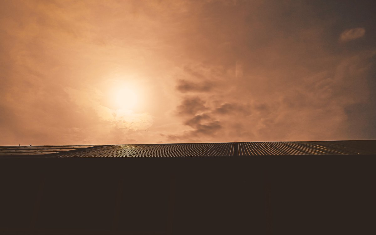 aclear_shot's tweet photo. Golden sunset 
Shot on @XiaomiNigeria Redmi13c
#mobilephotography #aclearshot #sunset #goldensunset #picoftheday #lightroom #nature #naturephotography #mobilephotograper #photographer https://t.co/ceprgtC8Z7