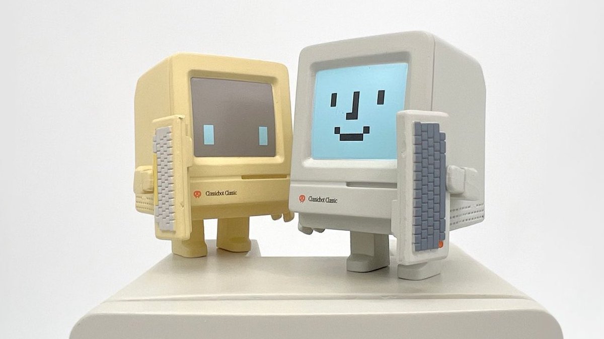 Playsometoys、高さ約5.4cmの旧Macintosh風デザインフィギュア「Classicbot Mini Yellowed Edition」と「Happy Classicbot Mini」を発売。 applech2.com/archives/20240…