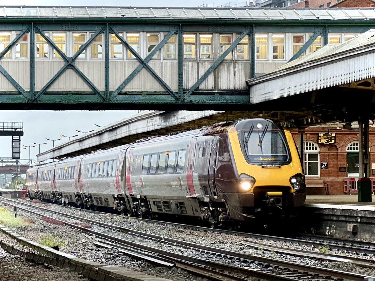 The once-a-day Bombardier #SuperVoyager service from “Robin Hood Country” stands ready at P5 to work CrossCountry 1O06 0639 Nottingham > Bournemouth via Leamington Spa