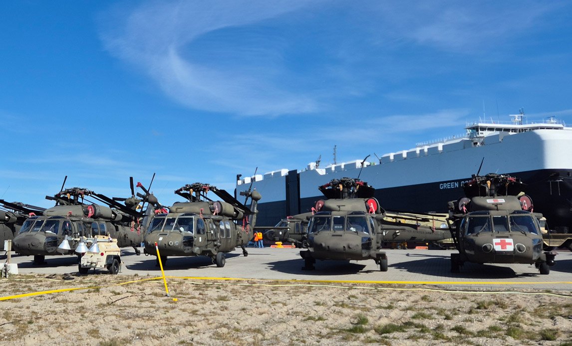 Denmark is happy to contribute to Operation Hawk Assistor this spring by facilitating transport of American helicoptors and military equipment through Denmark this april @forsvaretdk @WeAreNato forsvaret.dk