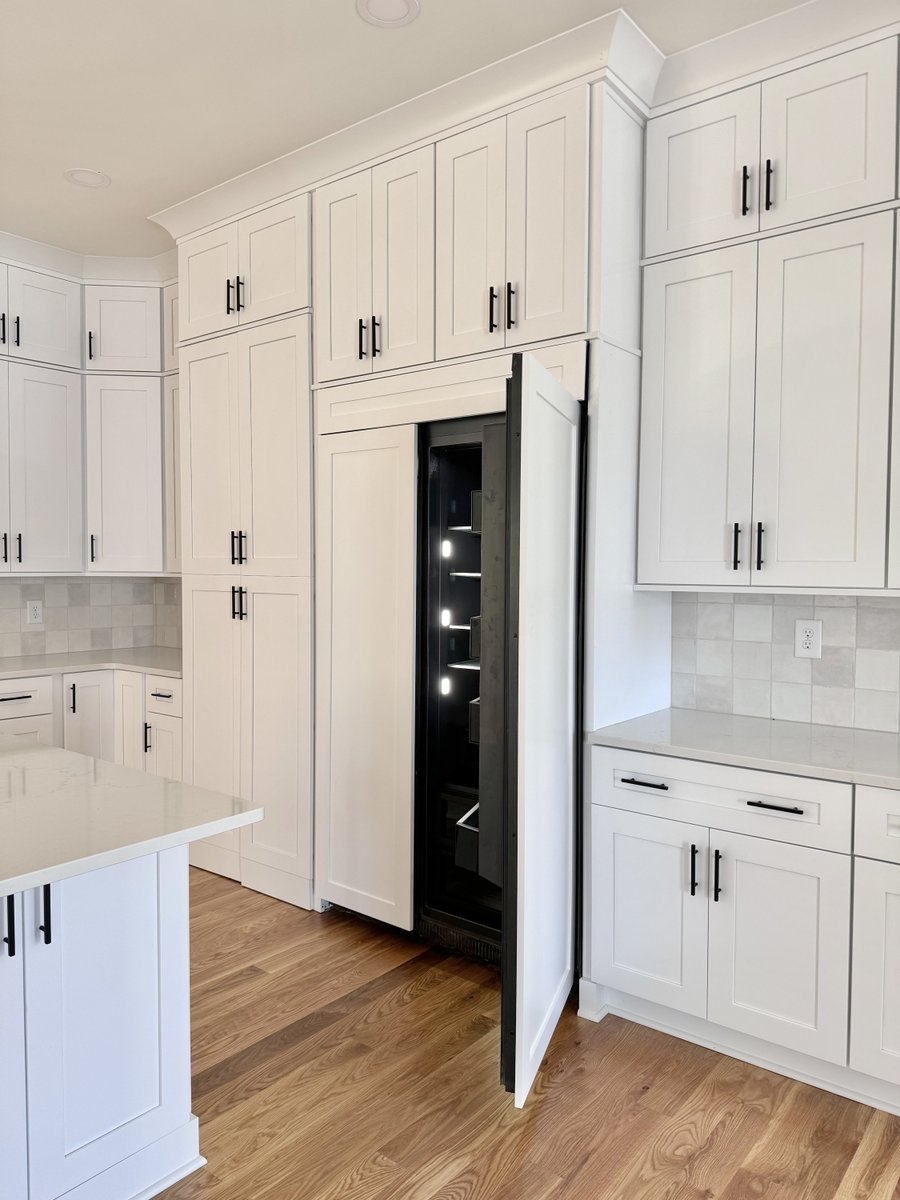 Couldn't wait to show off this gem!🤩 

Upgrade your kitchen to chef-worthy status.🧑‍🍳  Disguise your fridge with our cabinets for a clean, uncluttered look that puts the spotlight on your culinary creations. 🍽️ 

#tigercabinetry #nashvillehomes #cabinetry #murfreesborohomes