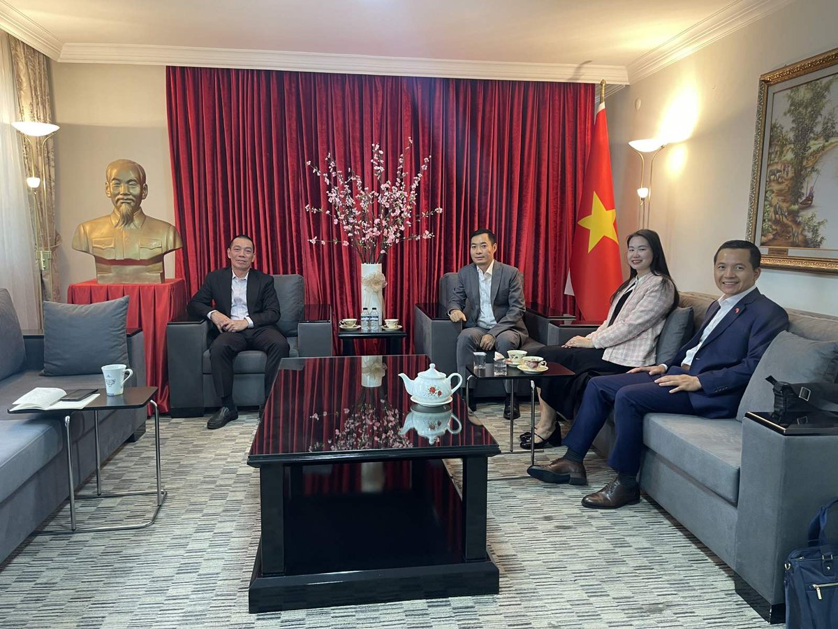 On May 22, Ambassador Do Son Hai received Mr. Nguyen Phuc Nam, Deputy Director, Head of the delegation from the Ministry of Industry and Trade, during his business trip to work with Turkish agencies.