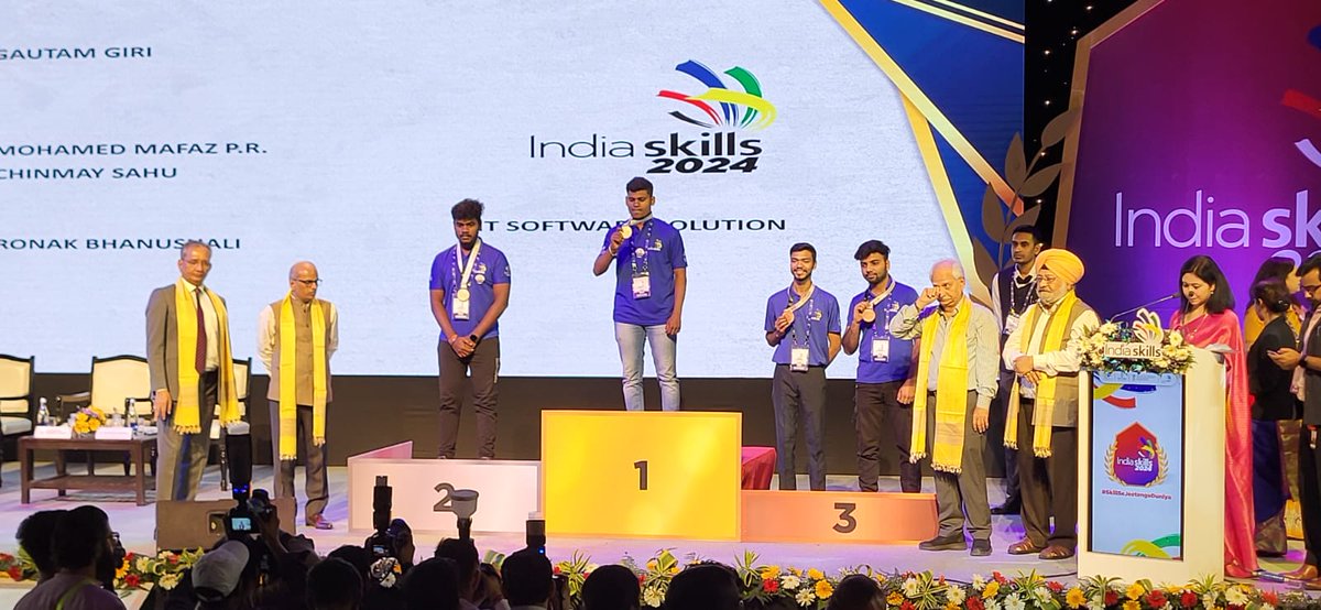 ISTC_Chandigarh's tweet photo. Mr. Tarun Kotyan, a student at ISTC, won the Bronze medal in the India Skill-2024 National level competition for the "Industrial Control". https://t.co/azmzrkSzu0
