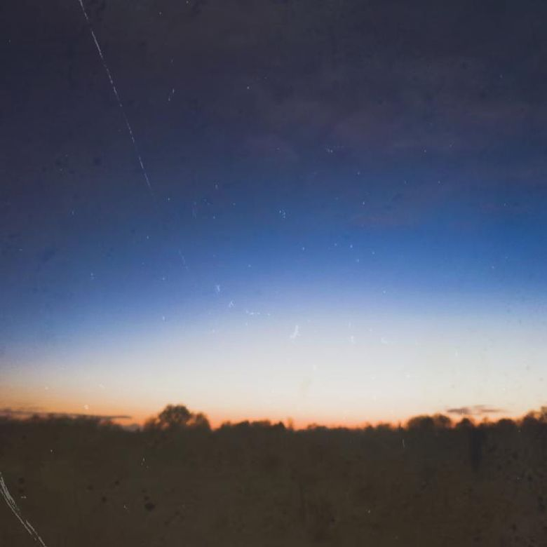 Up in an hour!

3-4pm: Meandering Currents

A restorative hour of listening celebrating the intersections between music, sound, and surrounding environments.

@slowclinic | jamesedwardarmstrong.com
#Ambient #Drone #FieldRecording #SoundScape #Experimental

*⏰CEST