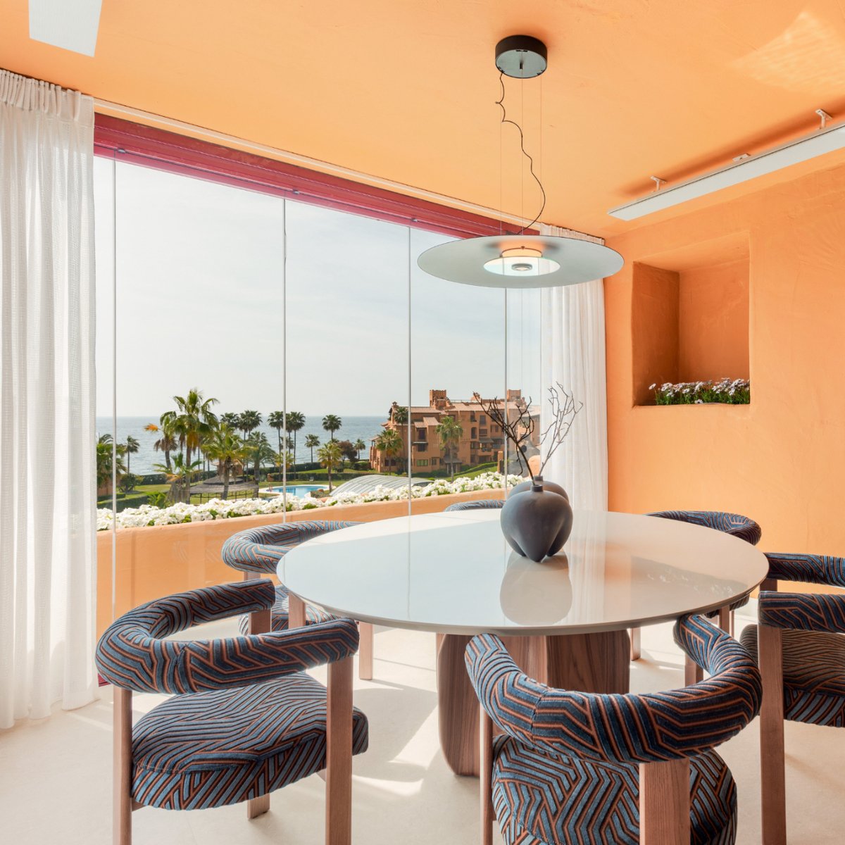 Benarrochestate's tweet photo. Don't skip this opportunity on this beach front apartment in Los Granados del Mar, Estepona East 🏠

Take a look at our website: https://t.co/We9L3fwBVp

More info?
Write to us 
Ref. #208-01899P

#marbellalifestyle #marbellarealestate #forsale #benarroch https://t.co/plaKlLAWk4