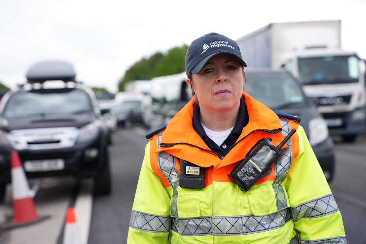 Don't miss tonight's episode of #TheMotorway on @channel5_tv at 8pm, where a vehicles fuel tank continuously reignites, causing a risk for road users, our traffic officers, and also the environment. @wearefearlesstv