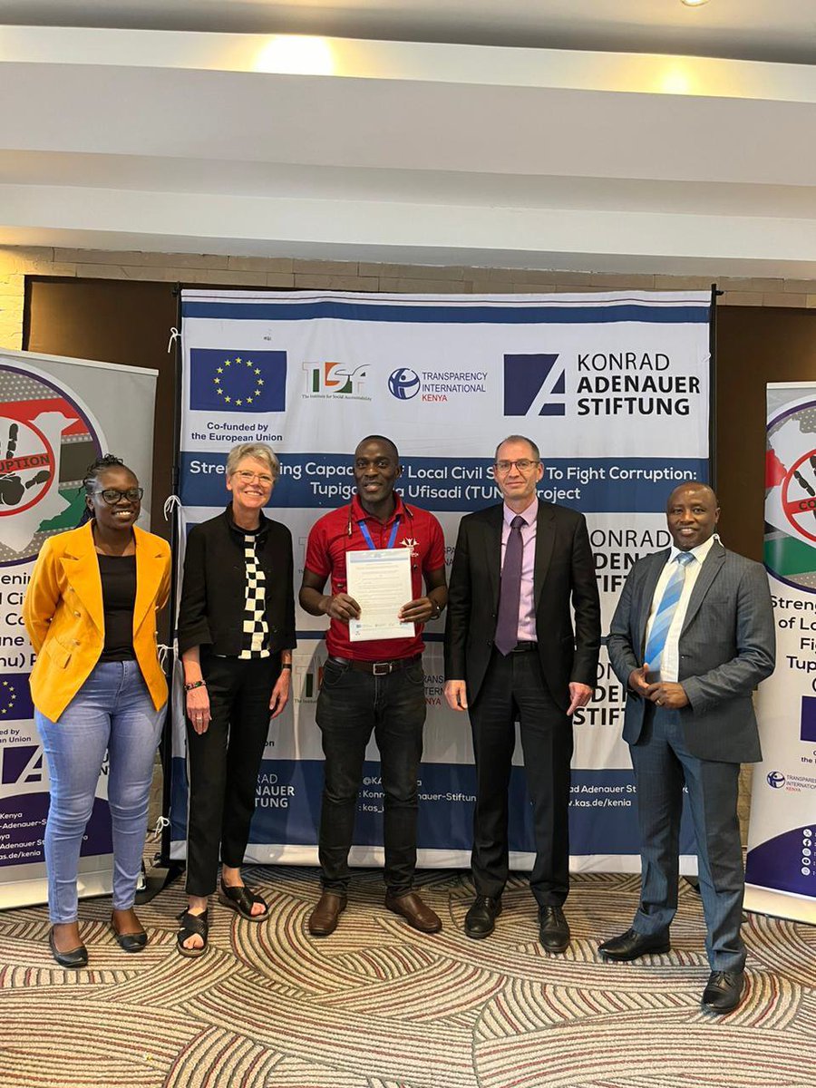 Congratulations!! <a href="/we_reach19/">WE REACH</a> shines bright with their anti-corruption efforts! They inspire youth leaders to take a stand against corruption through football programs ⚽️ Keep up the inspiring work! #TupiganeNaUfisadi <a href="/EUinKenya/">European Union In Kenya</a>  <a href="/TIKenya/">TI-Kenya</a> <a href="/TISAKenya/">@TisaKenya</a>  🇰🇪🇪🇺