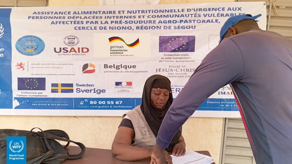 WFP_Mali's tweet image. In #Mali’s central regions, internally displaced people struggle to find enough &amp;amp; nutritious food during this pre-lean season.
Thanks to donors’ contributions, @WFP is providing life-saving assistance to 2000 #IPDs in #Dogofry &amp;amp; #Sokolo to meet their basic food &amp;amp; nutrition needs.