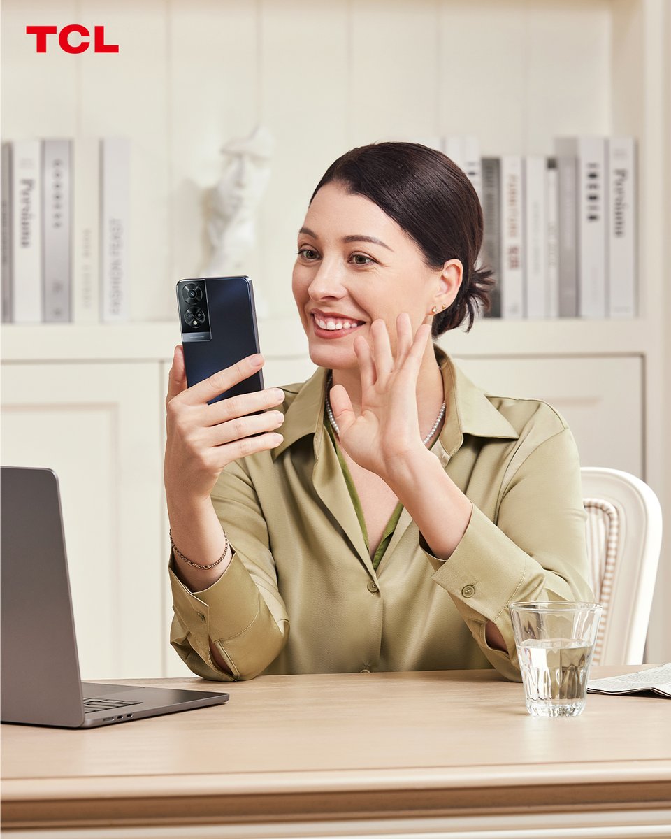Missing mom at work? Send her a virtual hug with #TCL505G's super-fast speeds! What's your fave way to stay connected with loved ones on the go?

#TCLMobile #INSPIREGREATNESS #ConnectGreatness #TCL505G #5GForEveryone
#TechforMom