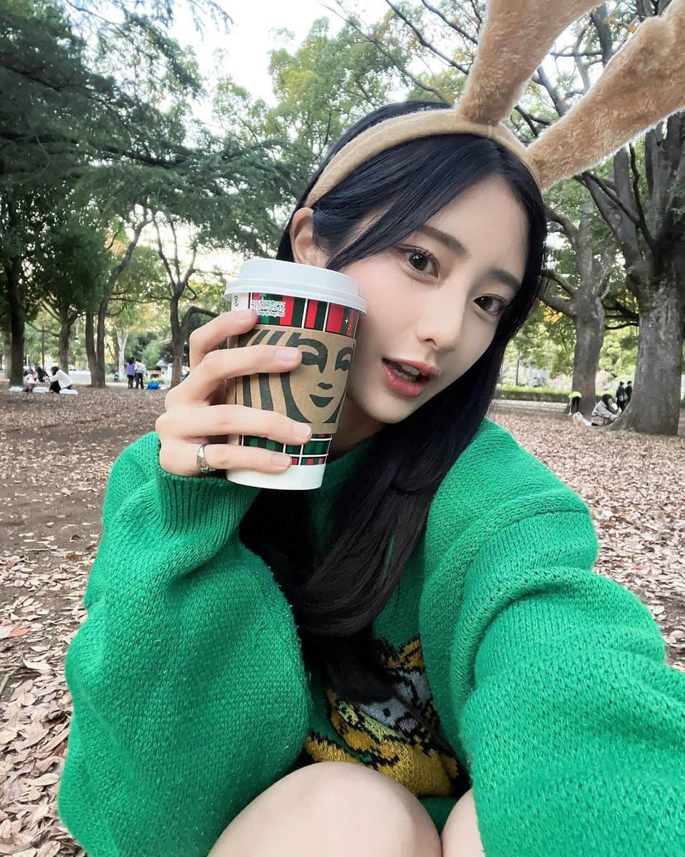 wjsdydtkd1's tweet photo. 2024 그라비아 모델 1위와 2위 https://t.co/2F7pN22LUH