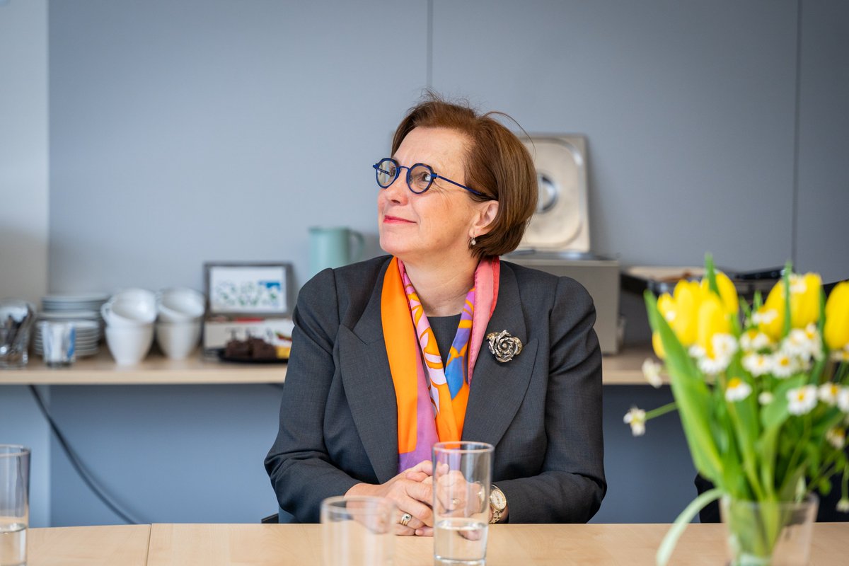 Some memories from 24 April 2024, when we had the honour to welcome @IBrockova, Slovak Ambassador to the Czech Republic, at @CEITEC_Brno @VUTvBrne and talk about @GlassCeramicHub & beyond 🇨🇿🇸🇰 May we meet again soon, dear Ambassador! 🎉 #CEITECScience @FunGlass_Centre