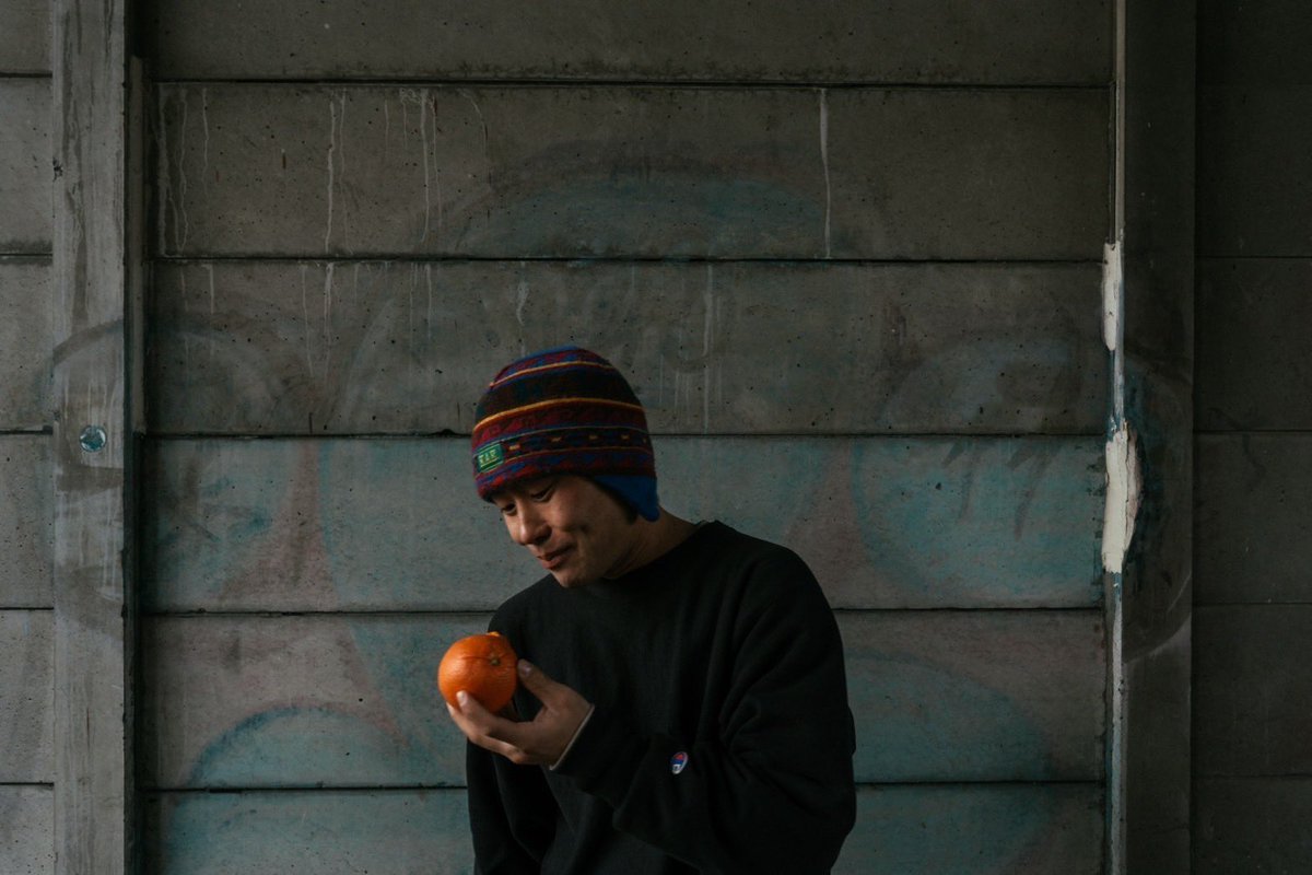 ◤ New Project ◢

中学校の同級生でもある、
”SHAKARA”と”MOSVAG”からなる新ユニット【Scenario】(読み : シナリオ)。

お互いがビートメイカー兼ラッパーという側面をもち、ヒップホップ/レゲエに問わられないジャンルレスなナード系？ユニットである。

夏頃のリリースに向けて、EPを製作中。