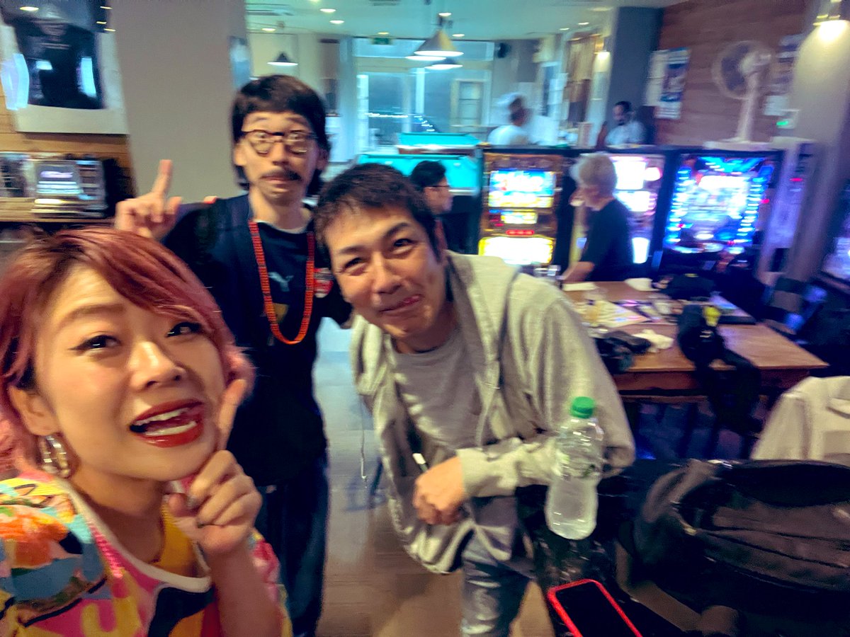 moshi2tel's tweet photo. 漫才やおしゃべりさせてもらったリバティポートスペースさんに遊びに来たらまたまためっちゃいい出会いが😍✨🩷🩷
ビールもごちそうさまでした💕 https://t.co/Z1gUYKuhyz