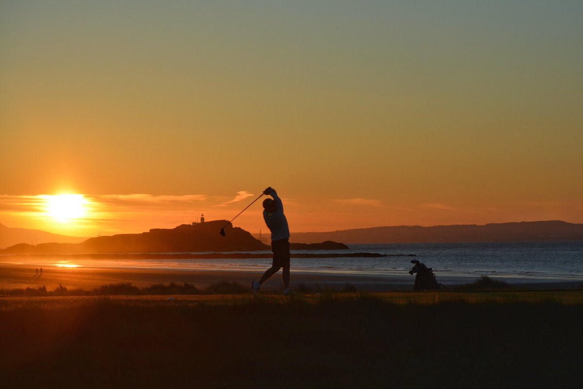 Swingin’ in the sunset … 📍13th tee | 9.14pm Featuring @ScottYoungGolf2 @nbproshop