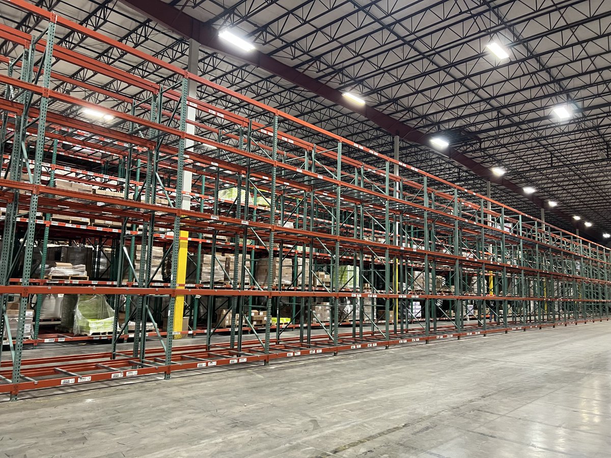 New completed install in Kansas City, MO! 

Problem: Inbound shipments had no pallet rack to store them.

Solution: The dealer worked with WPRP to deliver and install racking for their customer in the same week! #WPRP #PalletRacking #WholesalePalletRackProducts #StorageSolutions