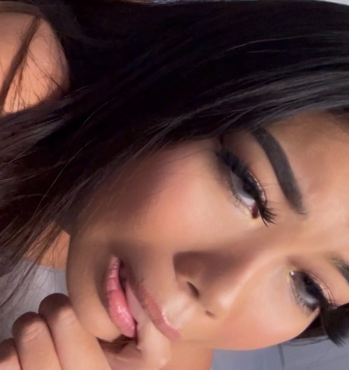 ofmiohonda's tweet photo. who wants a freaky asian? https://t.co/TTm1iRDDpx