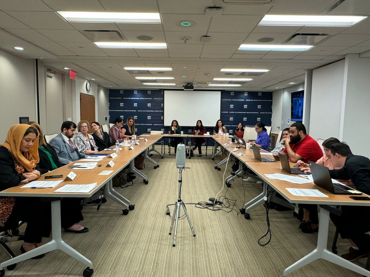 buff.ly/3UPaXG9
The First Afghan Women’s Global Business Forum Held in Washington, D.C. <a href="/WWafeq/">Manizha Wafeq</a> <a href="/by_afghanwomen/">Made By Afghan Women Online Shopping</a>