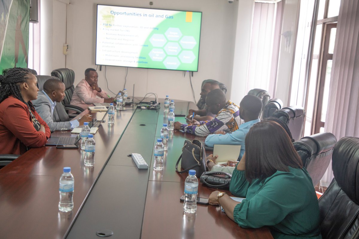 Today, RMB hosted a Ghanaian delegation from @NPAGhana. We presented an overview of Rwanda’s mining sector and the upstream petroleum sector highlighting hydrocarbon exploration, methane gas exploration, and potential opportunities.