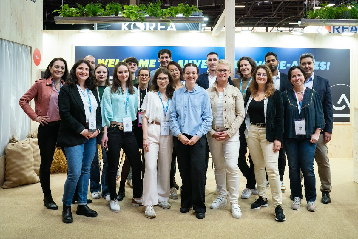 🚀Top départ pour le salon @VivaTech, le rdv mondial des start-up et de l’innovation qui se tient à Paris jusqu’au 25 mai. La Région est présente sur le salon avec 8 start-up. RDV sur le stand K24 - Hall 1. 👉 auvergnerhonealpes.fr/vivatech