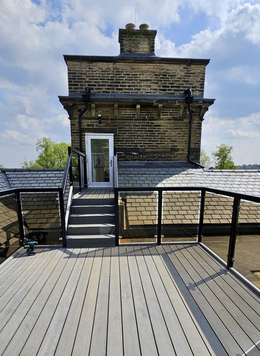 newvisionwindo's tweet photo. New glass for railings installed improving safety and the rooftops overall look.
Contact us for a quote on any new windows or doors.
#windows #installations #windowsanddoors #doors #doorsandwindows #explore #explorepage https://t.co/sIeWxLFe8P