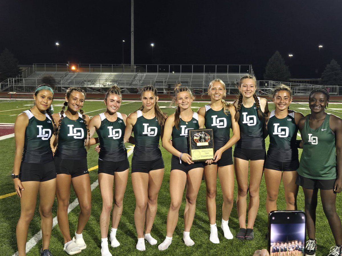 LOHS Girls TF Freshman Oakland County Champs!it was a great day to be a Dragon🐉