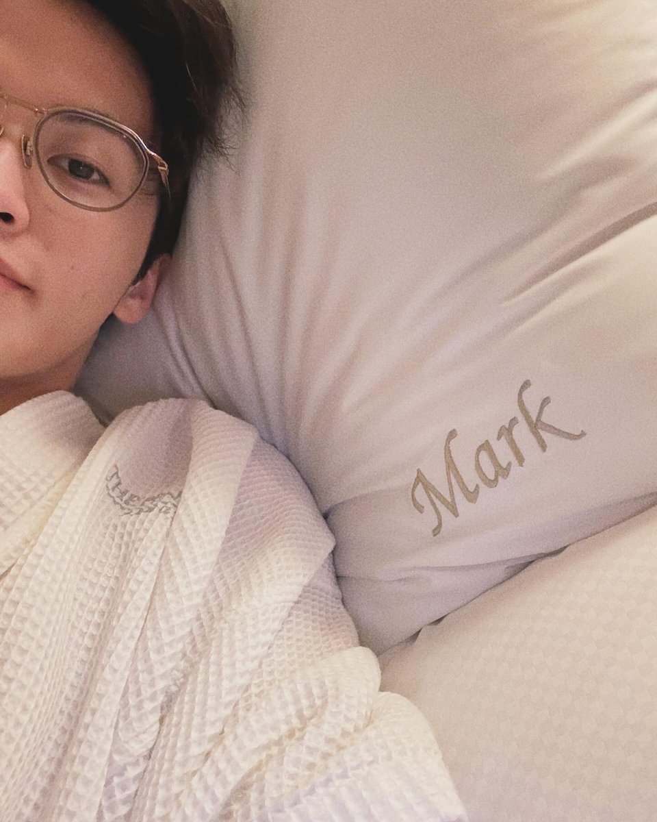 nct! WAKTU 

       PACARAN                 UDAH NIKAH