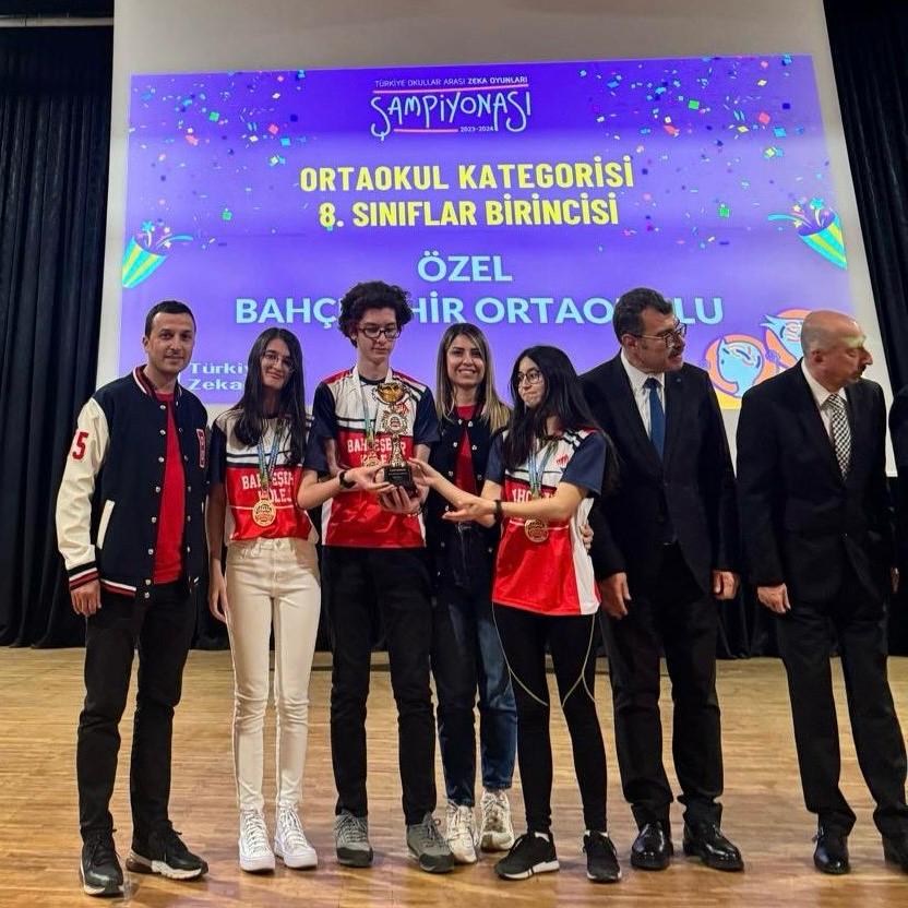 Bahçeşehir Koleji tweet media