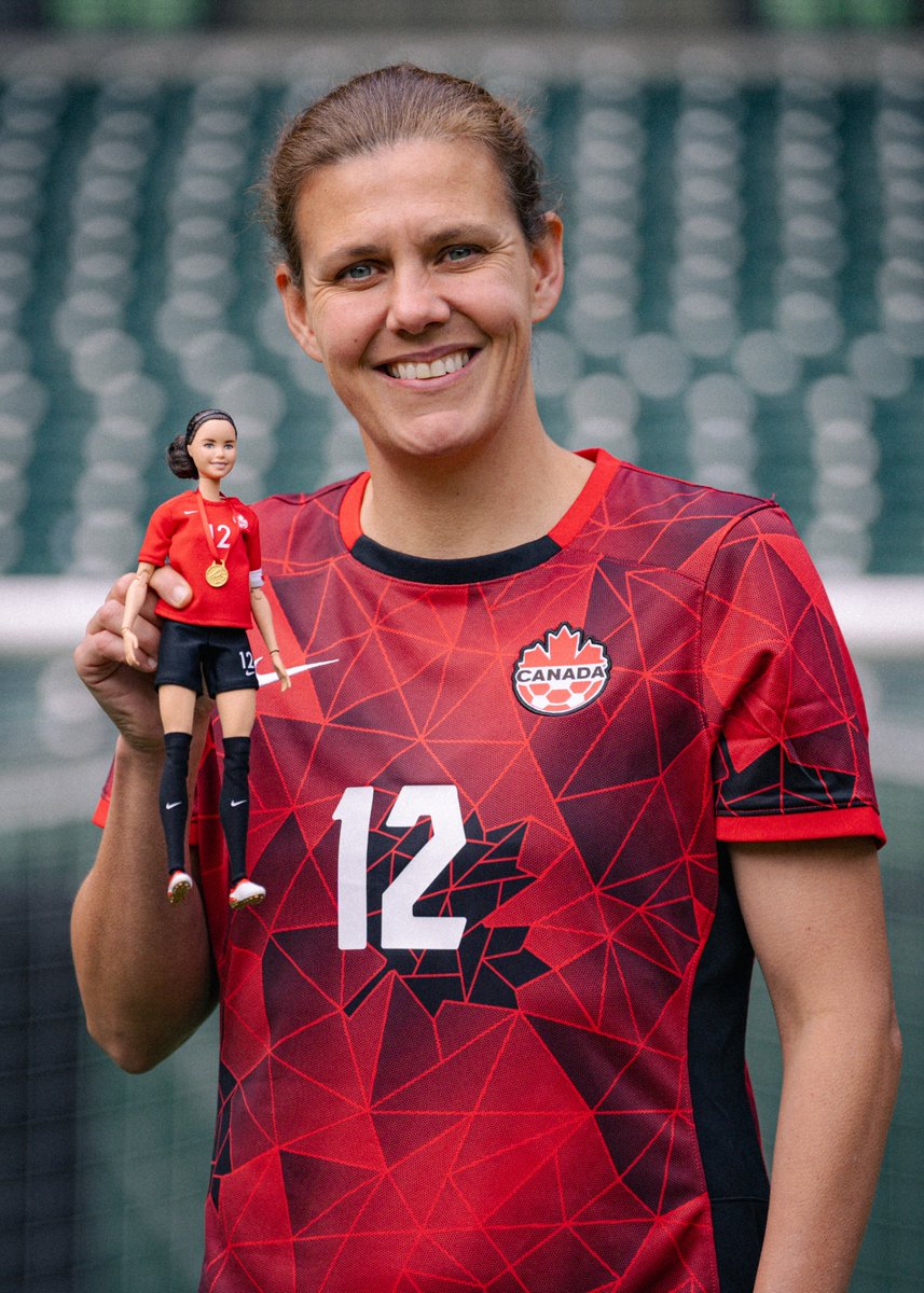Mattel have created a one-of-a-kind Barbie Doll to honour #CanWNT icon Christine Sinclair as a woman who has 'broken boundaries around the world.' #BAONPDX  

canadiansoccerdaily.com/2024/05/22/mat…

We love this 😍 

Canada begs you: put them on sale!