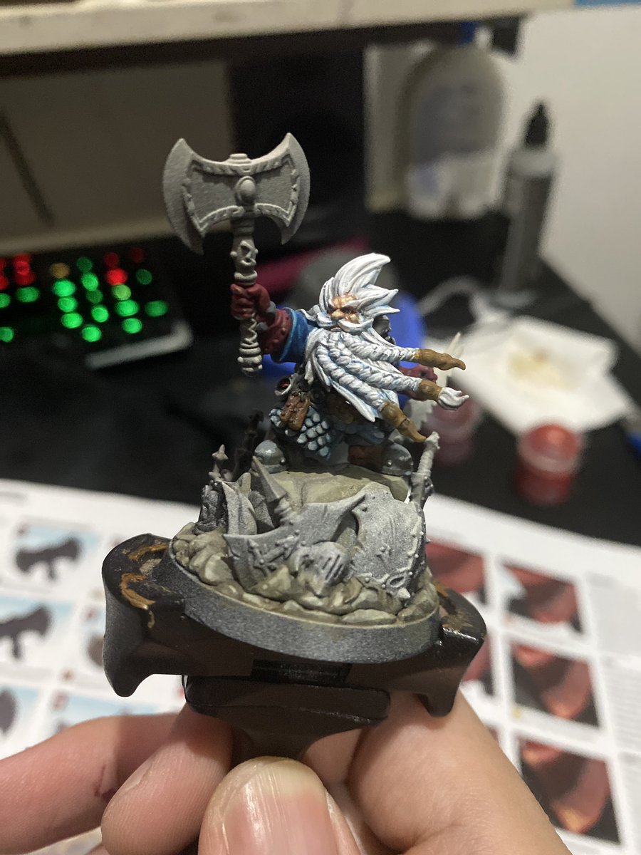 omniming's tweet photo. @warhammer Learning some Eavy Metal in White Dwarf, painting Grombrindal!
#WarhammerCommunity https://t.co/AgxY9lRga6
