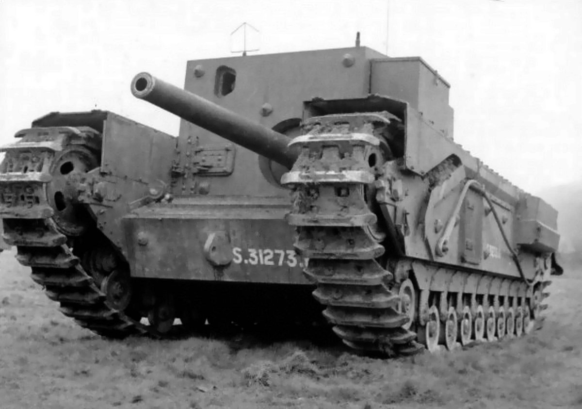 The Carrier, Churchill, 3-inch Gun Mk.I was an attempt to quickly make a tank destroyer using an obsolete AA gun and the Churchill tank chassis. This strange vehicle was riddled with weaknesses and came too late to see battle. #tanks #history #WW2 #WWII tankarchives.ca/2024/05/quick-…