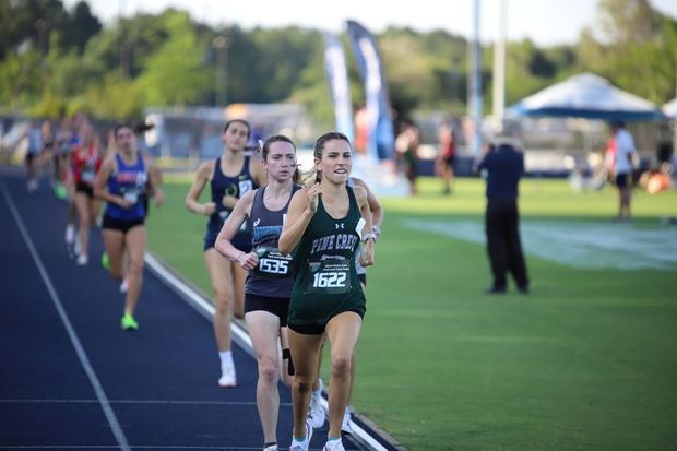 pinecresttrack's tweet image. @Run_Brooke_Run earned her fifth track All-State honor placing 3rd in the 1600m at State, running 5:01.13.  The @FSU_Track signee made podium three years in a row and has a PR of 4:56.86! #PCXCountry #PCTrack #PCAthletics #PCPanthers
#PCAlumni