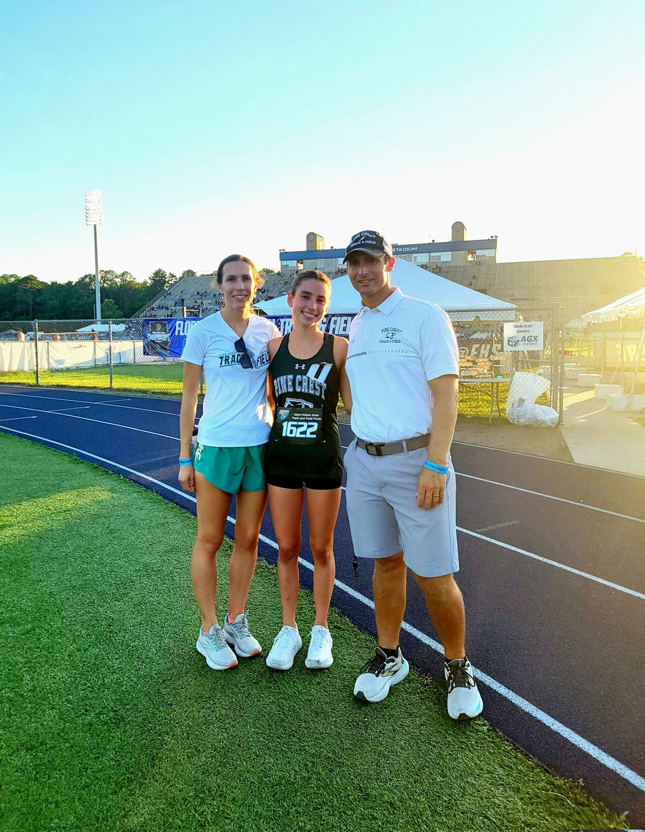 pinecresttrack's tweet image. @Run_Brooke_Run earned her fifth track All-State honor placing 3rd in the 1600m at State, running 5:01.13.  The @FSU_Track signee made podium three years in a row and has a PR of 4:56.86! #PCXCountry #PCTrack #PCAthletics #PCPanthers
#PCAlumni