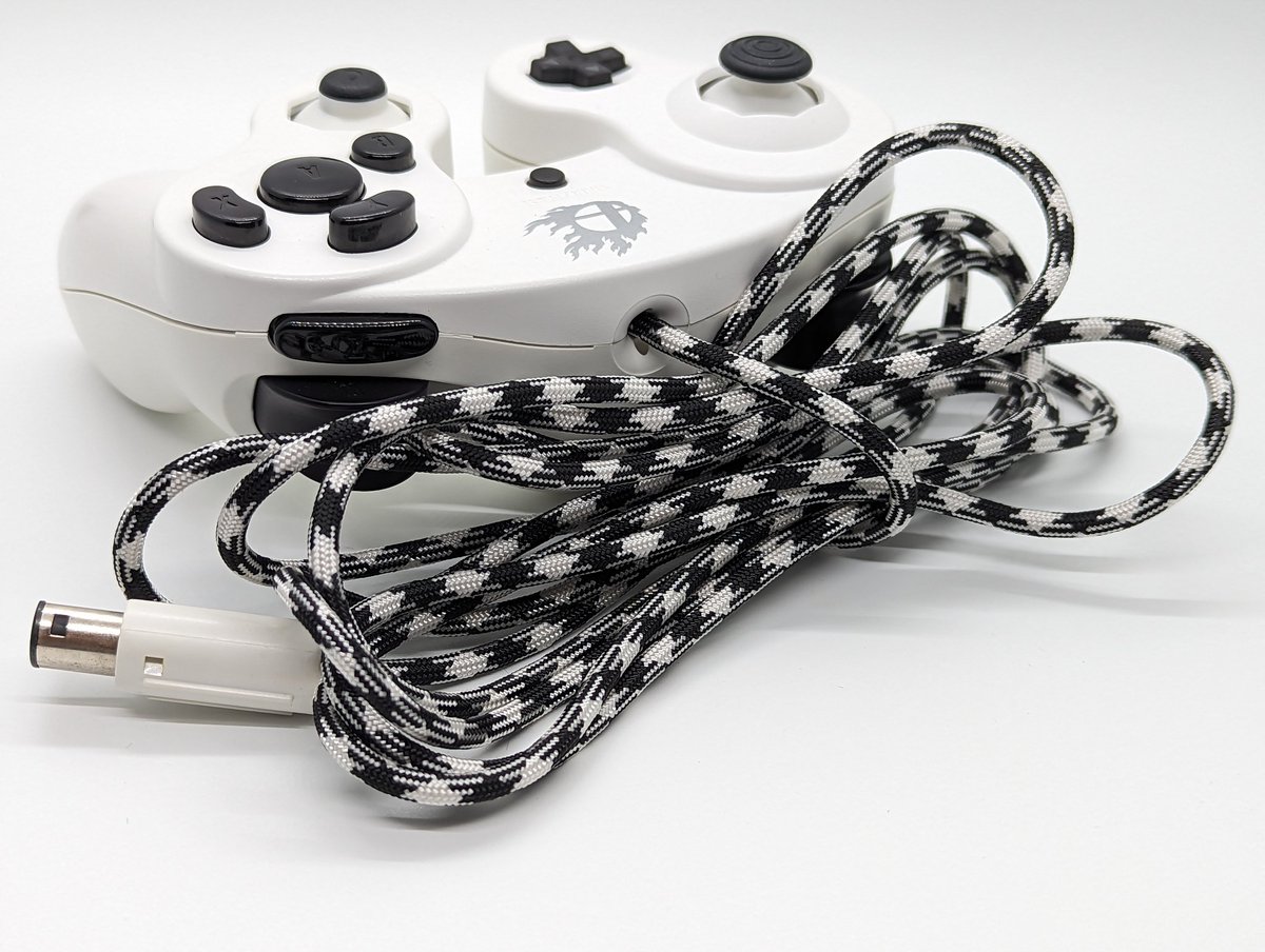 For sale!!
Sm4sh white/black controller $200
Adjustable snapback module
Paracorded cable
Resin sticks and buttons