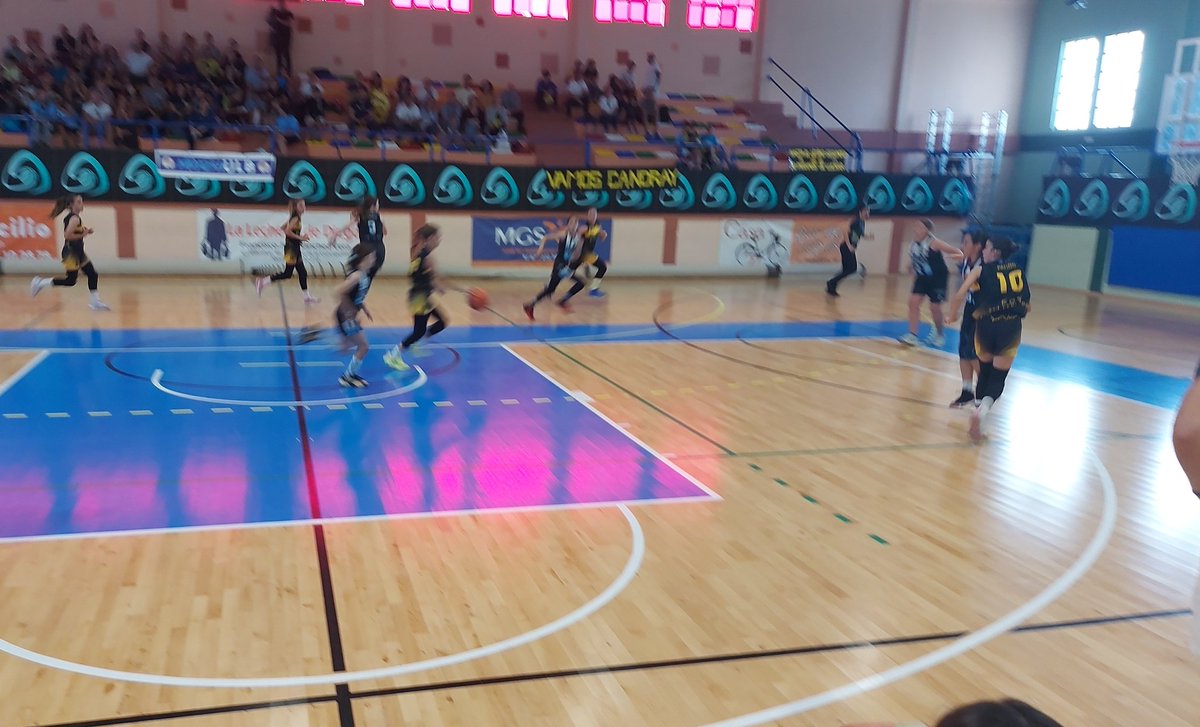 fabcadiz's tweet image. En juego la Final2 mini femenino Copa Andalucía A FAB Cadiz  @ULBLALINEA - @SDCANDRAY
#PlayOffCadiz #Valorcesto