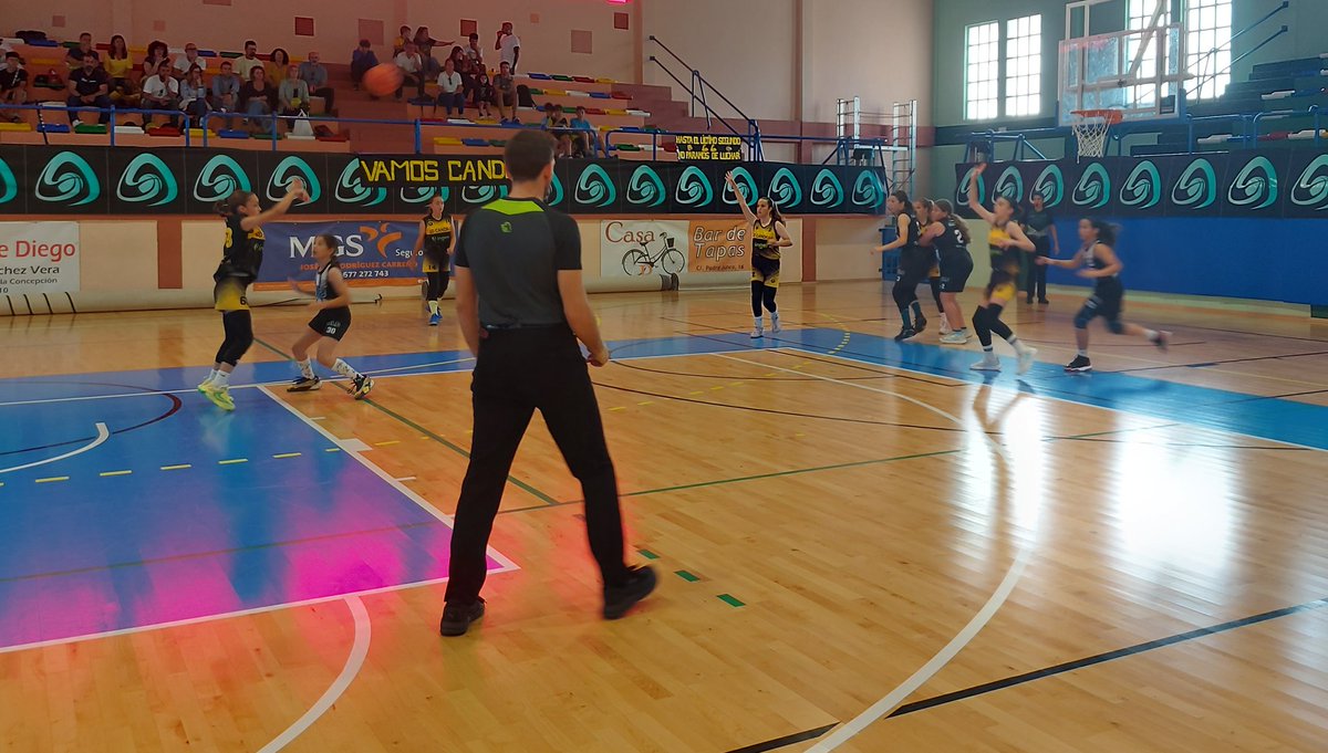 En juego la Final2 mini femenino Copa Andalucía A FAB Cadiz  <a href="/ULBLALINEA/">Club ULB</a> - <a href="/SDCANDRAY/">SD CANDRAY</a>
#PlayOffCadiz #Valorcesto