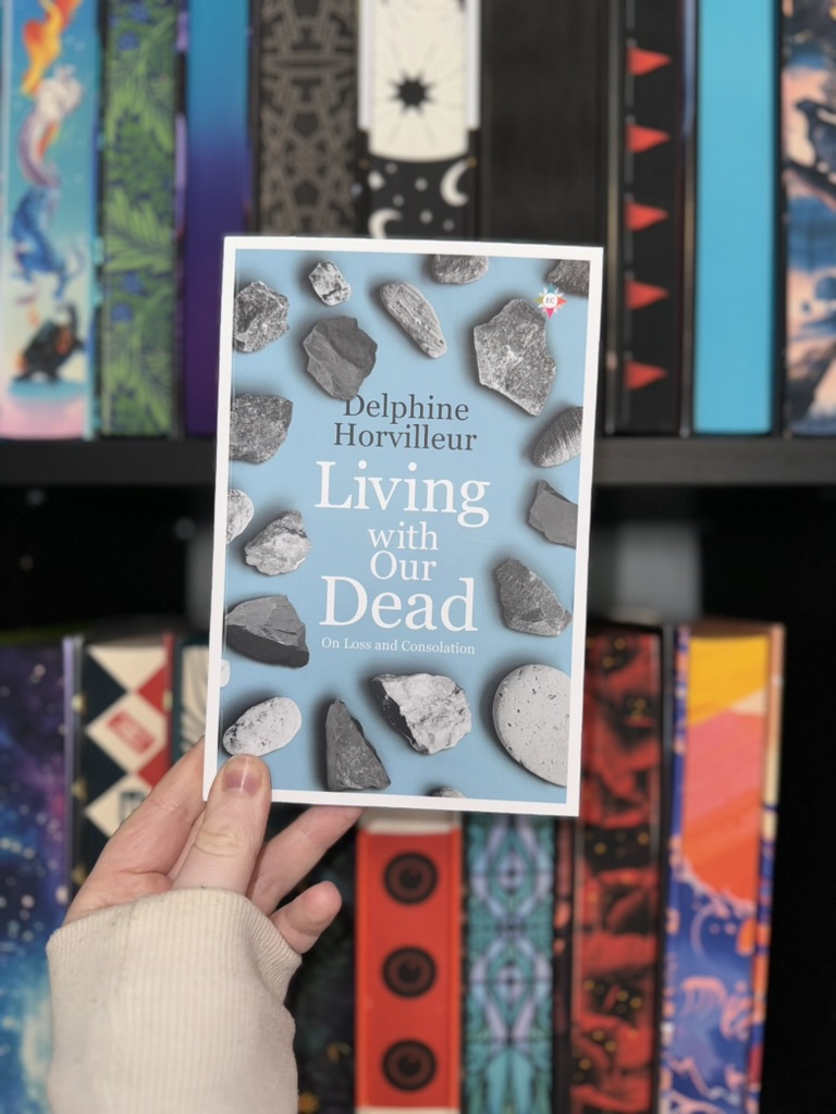 ✨✨ NEW REVIEW ✨✨

This week's round-up of beautiful book mail! 💌

Full review⬇️
thesecretbookreview.co.uk/post/book-mail…

Purchase link⬇️
amazon.co.uk/shop/the_secre…

#QuercusBooks
#DelphineHorvilleur
#EuropaBooks
#HarperCollins
#HelenMonksTakhar
#ChiomaOkereke